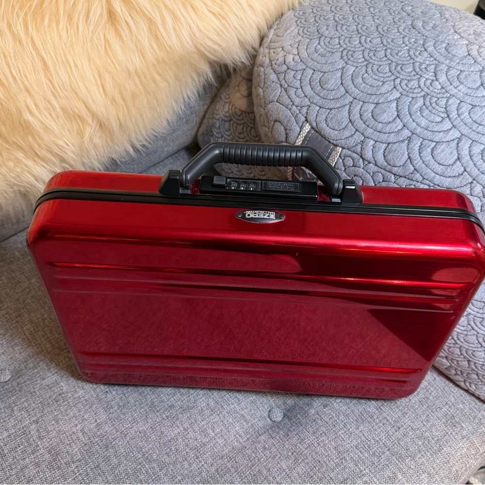 ZeroHalliburton Red Aluminum Case - Extremely Rare